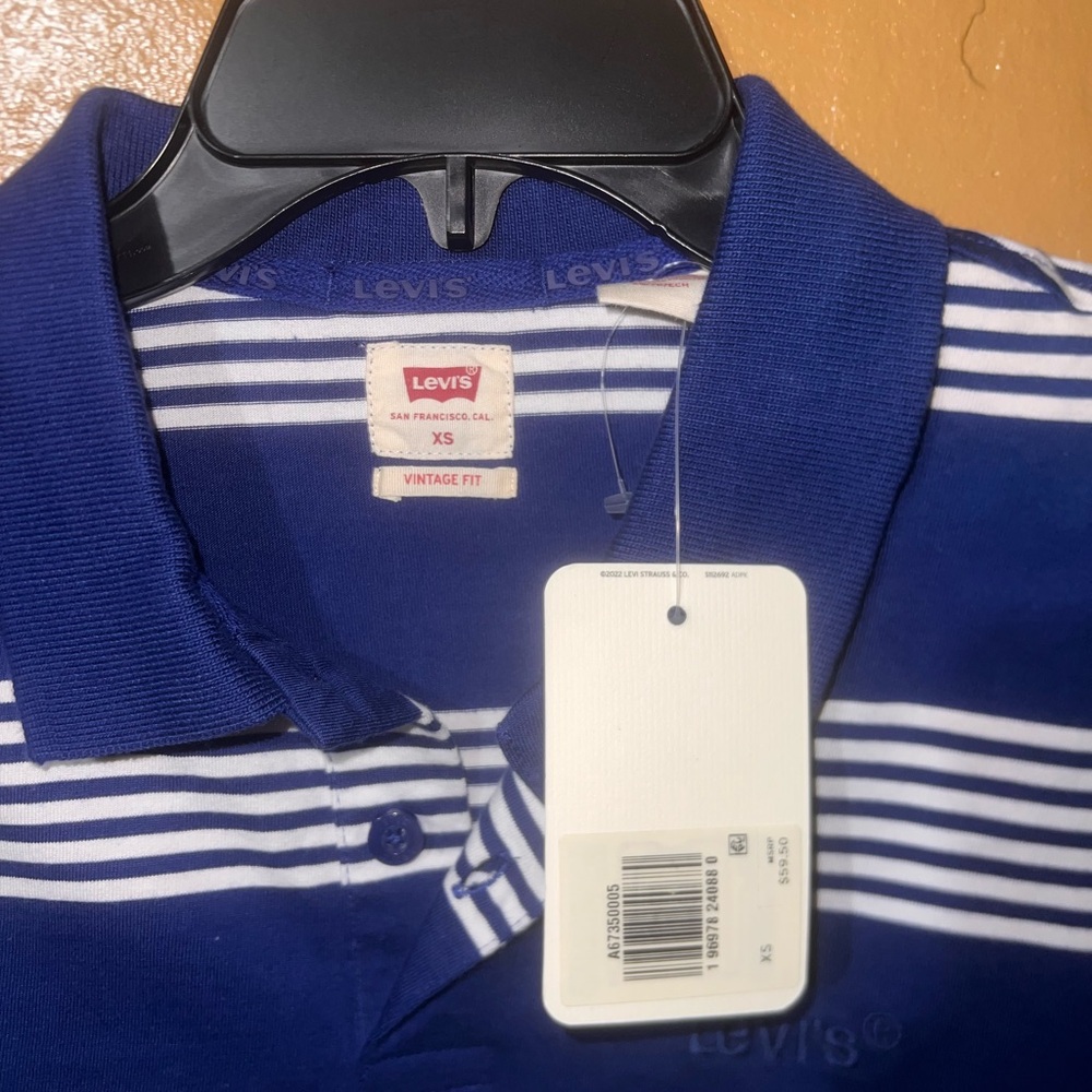 Levi's Men's Polo Shirt in Blue and White Stripes